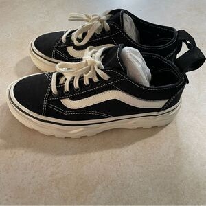 Vans Sentry Old Skool Black and white shoes size 5 women’s 3.5 men’s skater